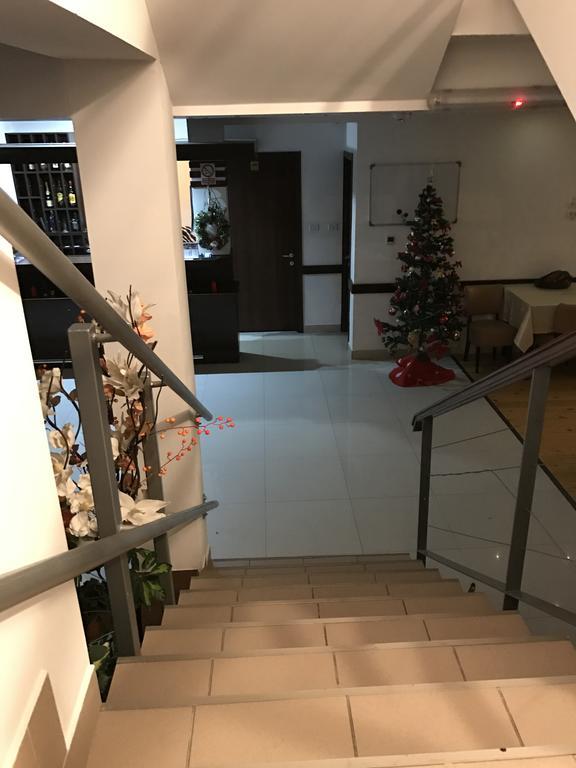 Pensiunea Carpe Diem Ramnicu Valcea Exterior foto